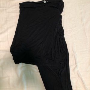Charlotte Ruse High low skirt. Size small. Black.